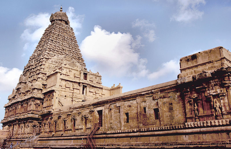 7-Tanjore_Big_Temple_Tamil_Nadu_India